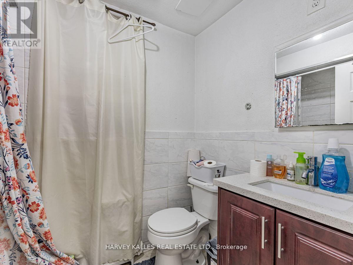 6 CARRINGTON AVENUE