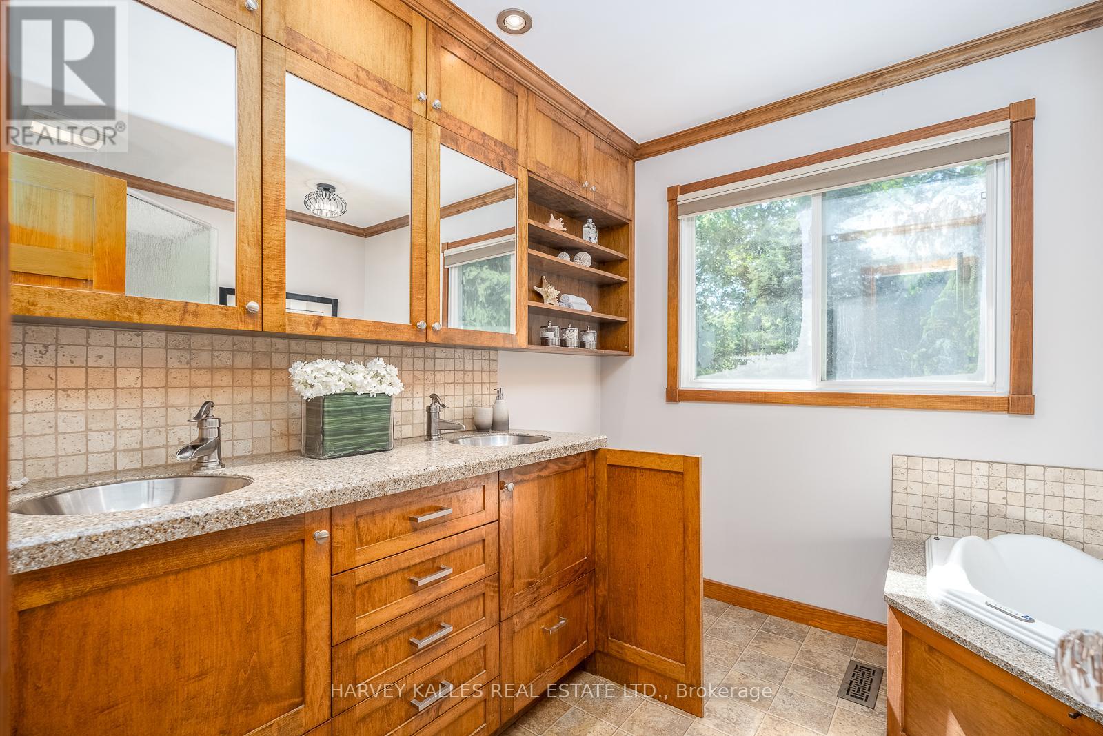 1033 FAIR BIRCH DRIVE