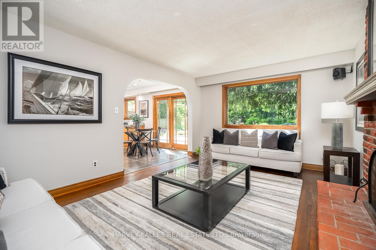 1033 FAIR BIRCH DRIVE