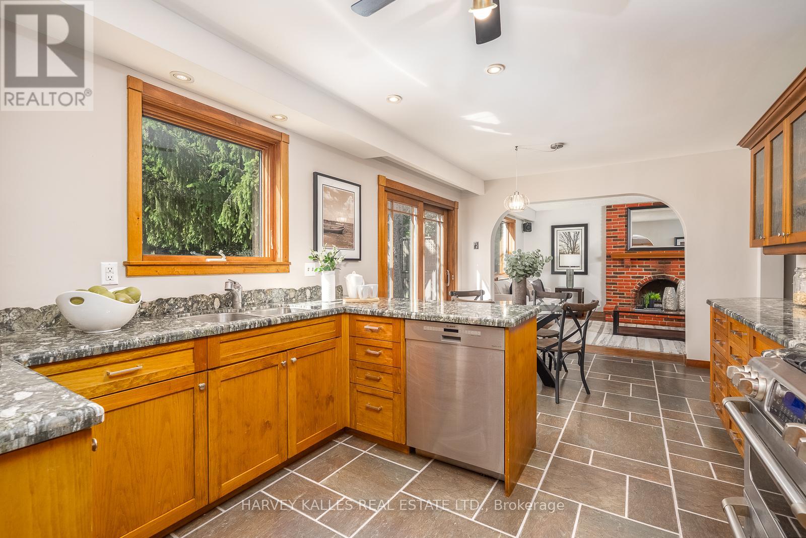 1033 FAIR BIRCH DRIVE