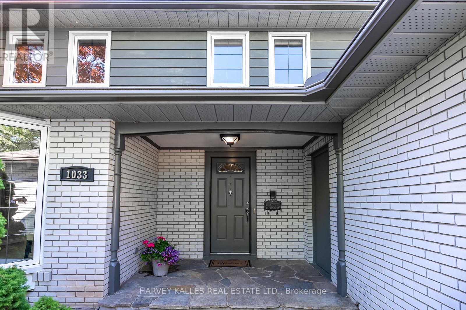 1033 FAIR BIRCH DRIVE