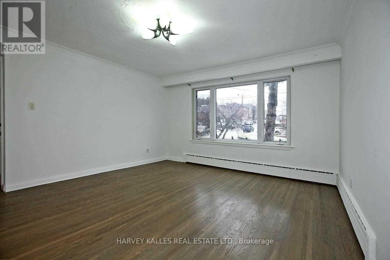 UNIT B - 149 KITCHENER AVENUE