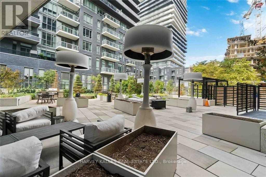 1518 - 39 ANNIE CRAIG DRIVE