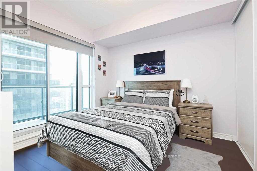 1518 - 39 ANNIE CRAIG DRIVE