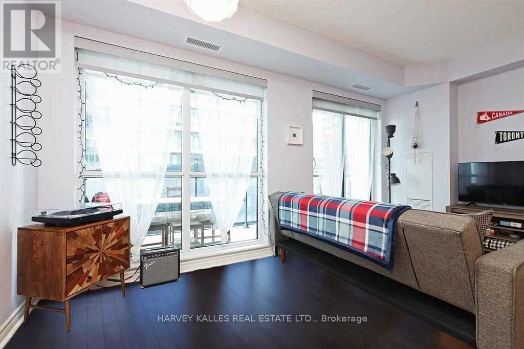 1518 - 39 ANNIE CRAIG DRIVE