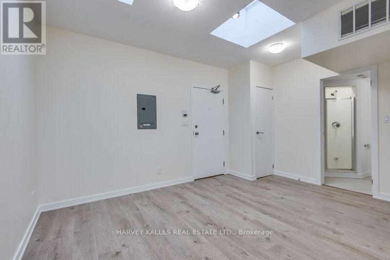 3 - 1216 ST CLAIR AVENUE W