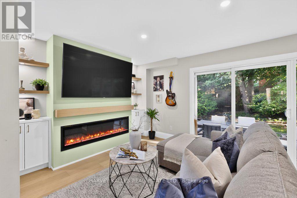 1 - 1160 WALDEN CIRCLE