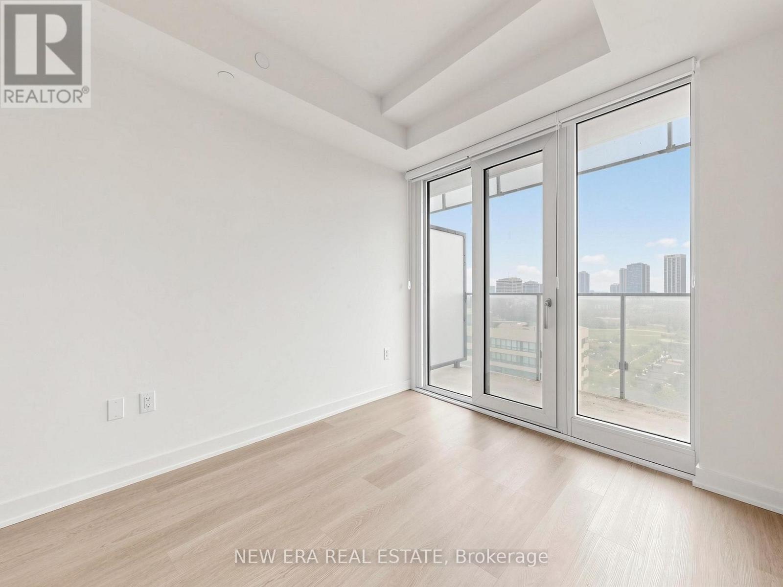 2107 - 3883 QUARTZ ROAD