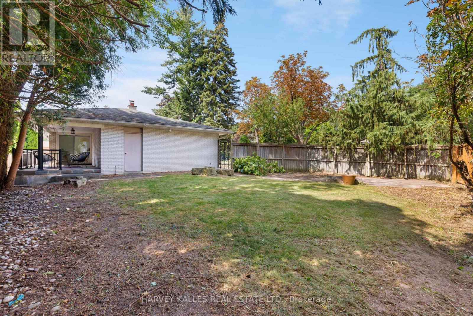 215 EDENBRIDGE DRIVE