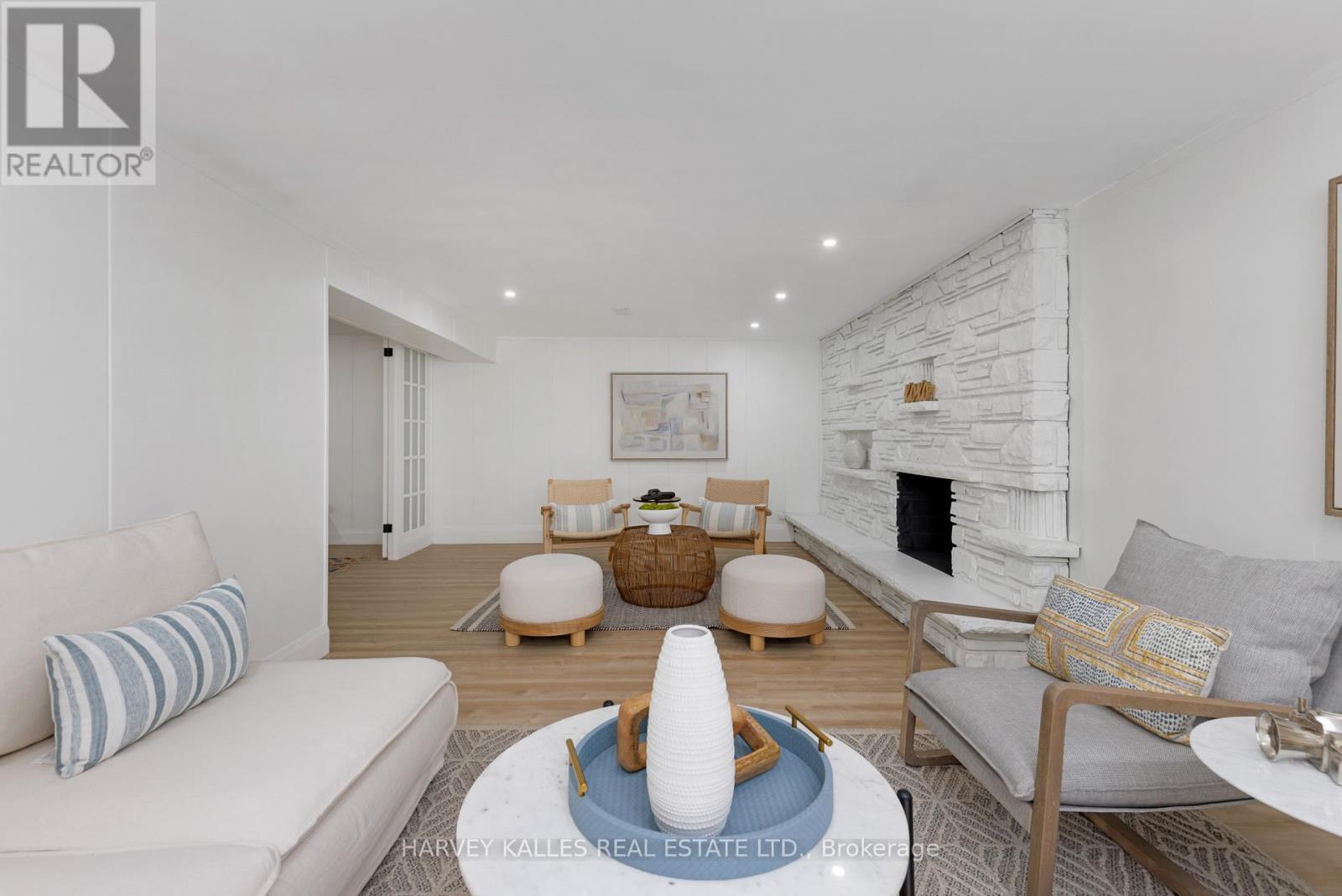 215 EDENBRIDGE DRIVE