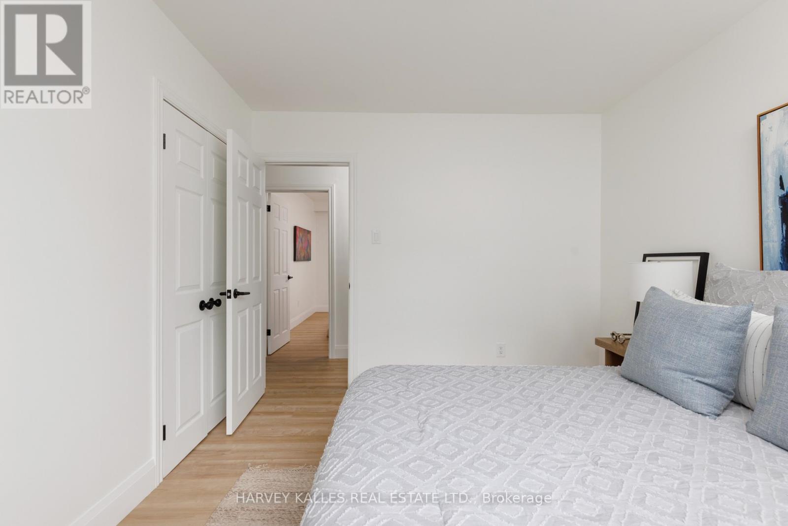 215 EDENBRIDGE DRIVE