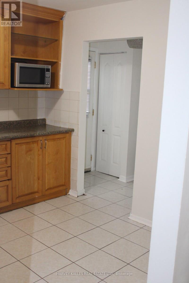 102 GOLDCREST ROAD