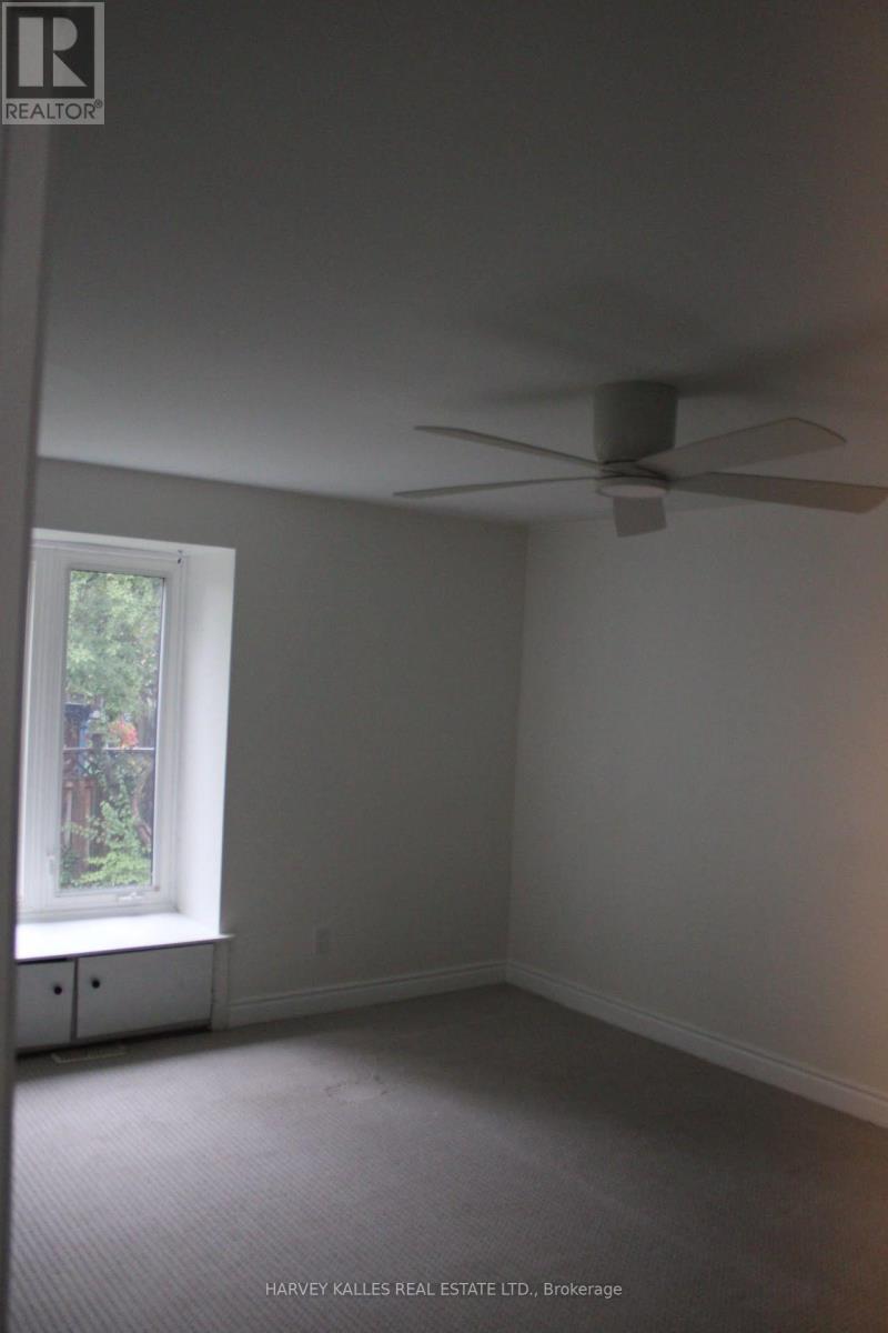 102 GOLDCREST ROAD