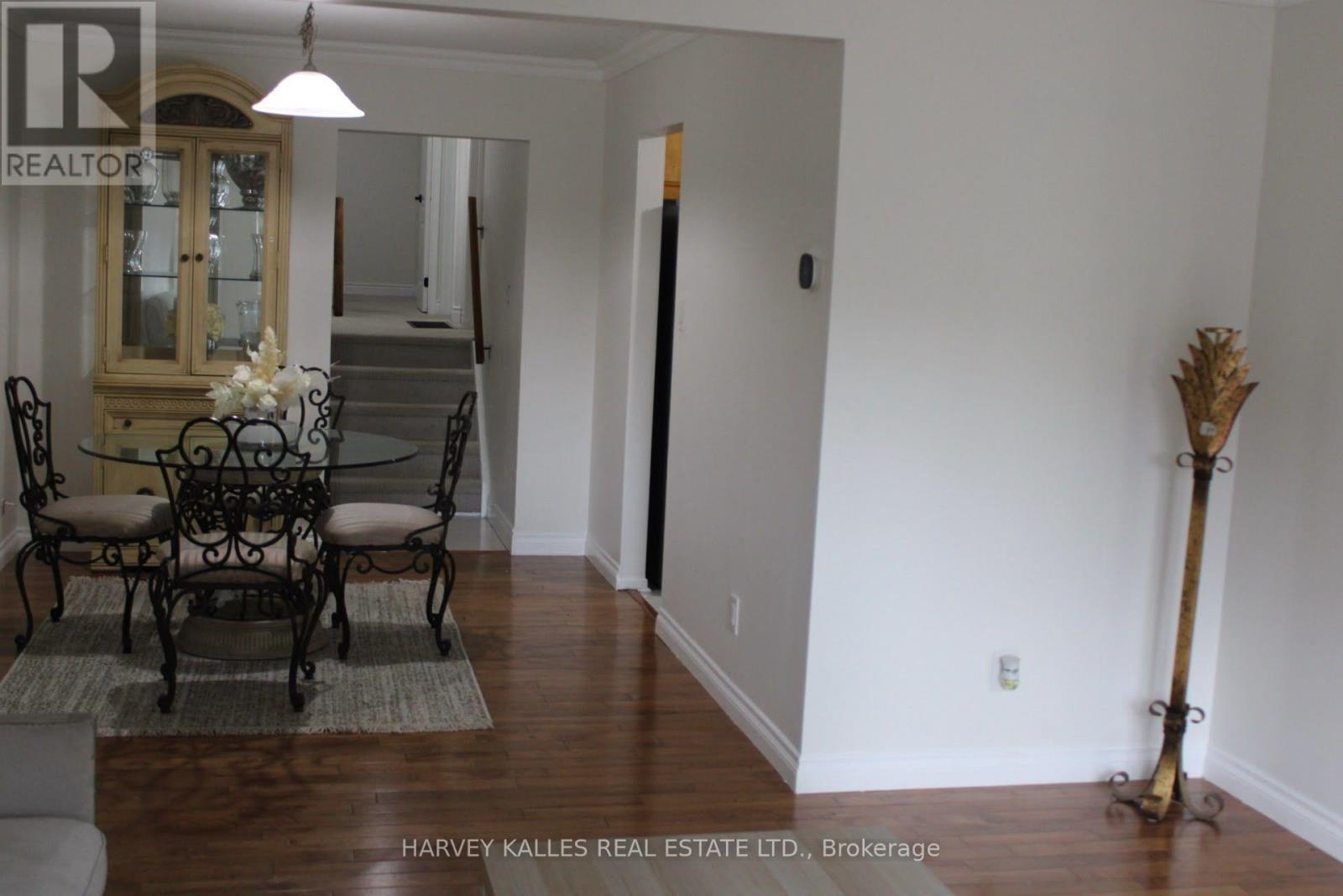 102 GOLDCREST ROAD