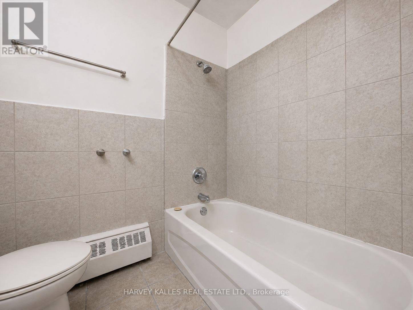 305 - 80 BLACKFRIAR AVENUE