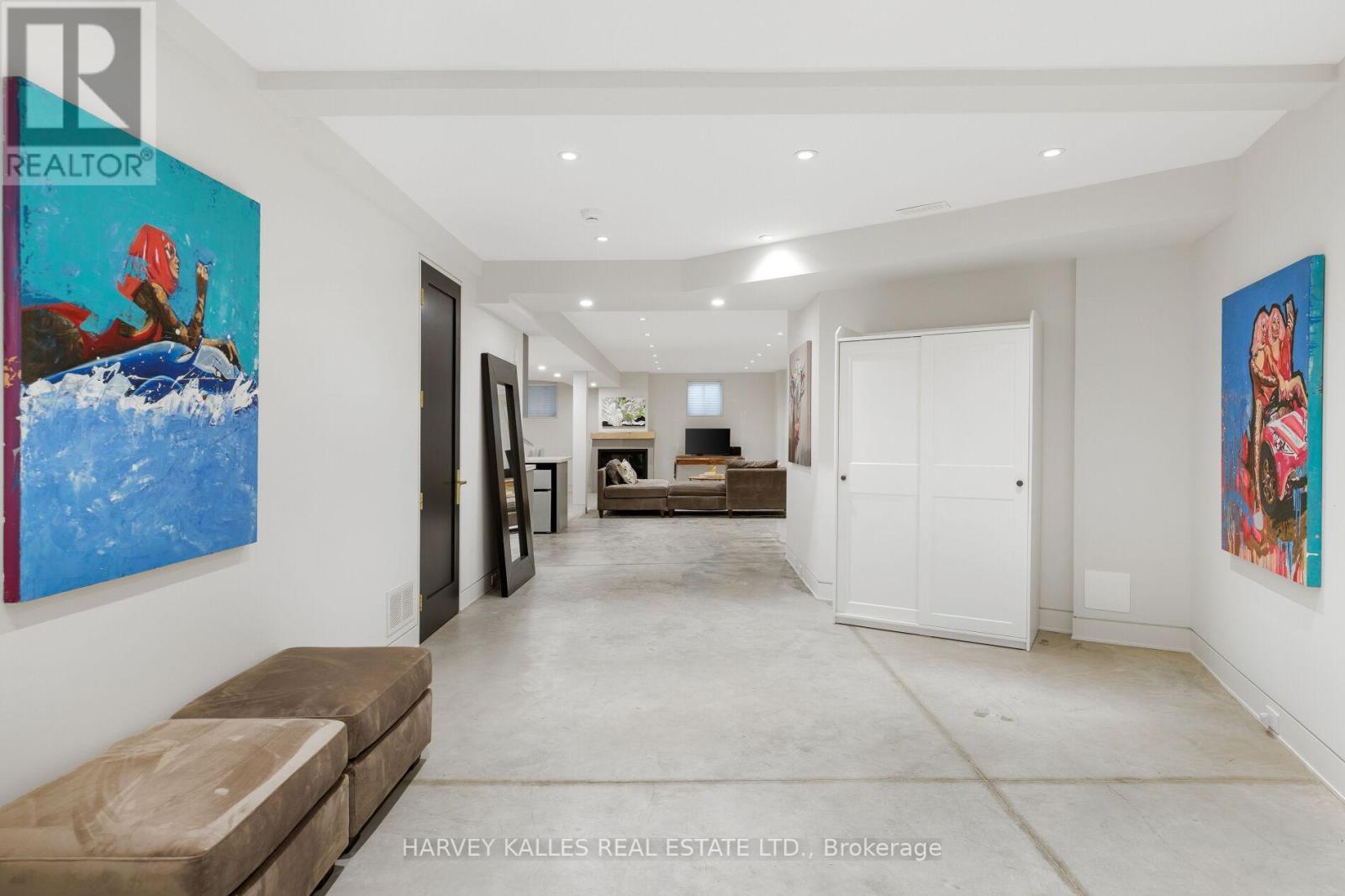 66 THORNCREST ROAD