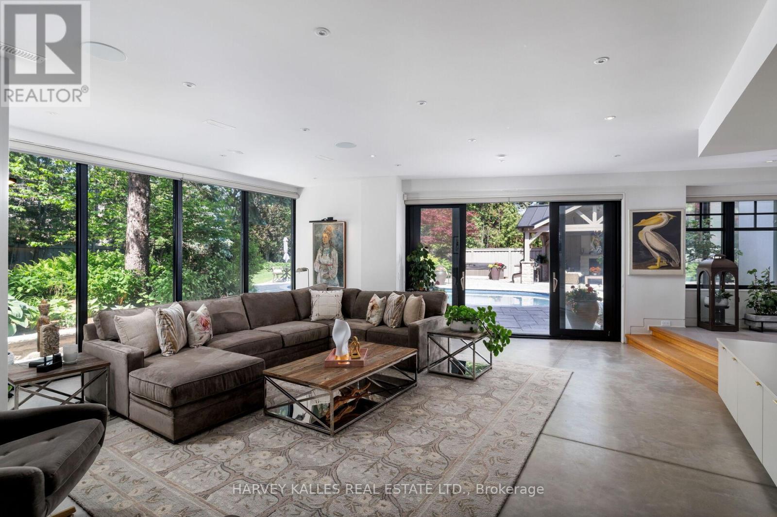 66 THORNCREST ROAD
