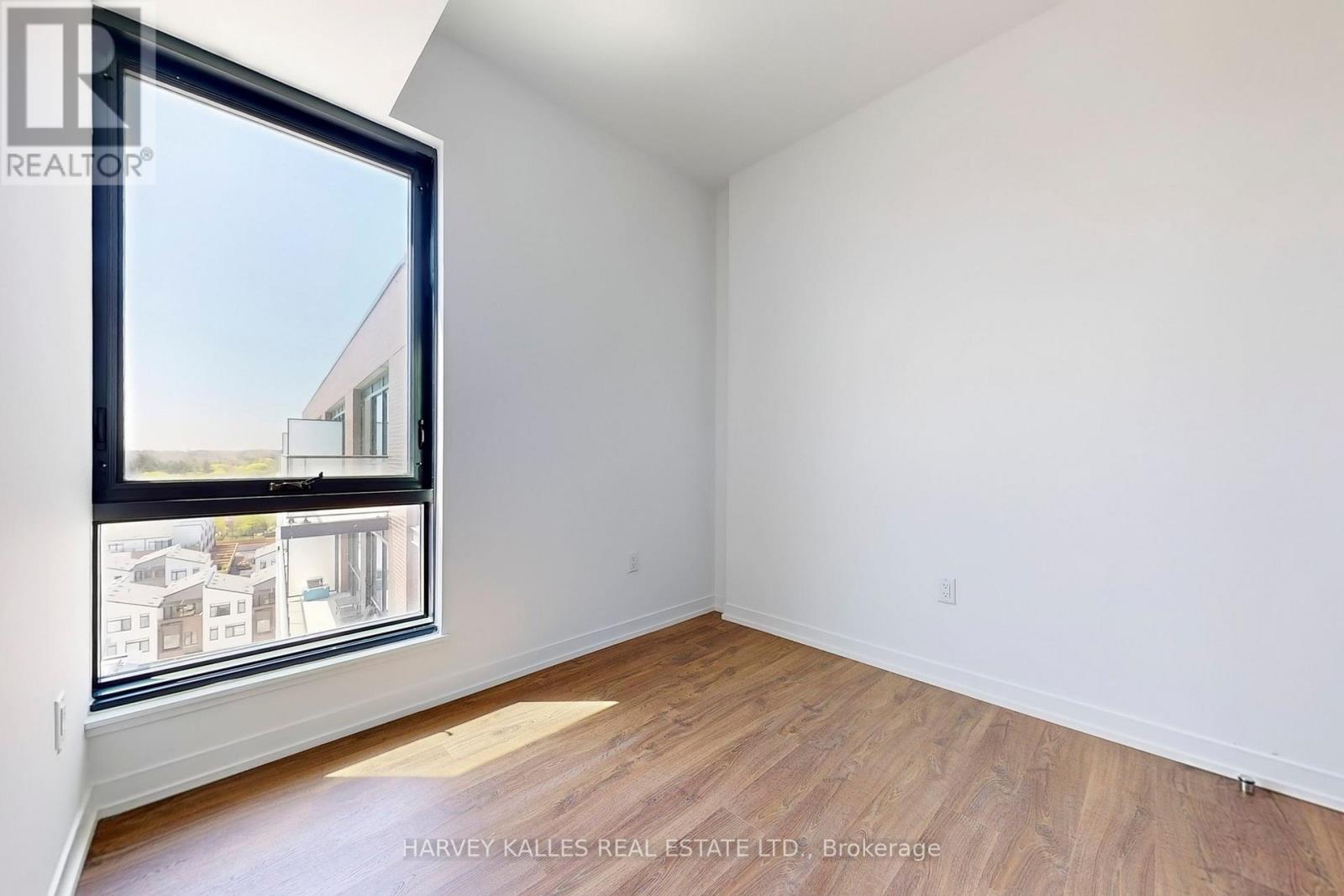 901 - 251 MASONRY WAY