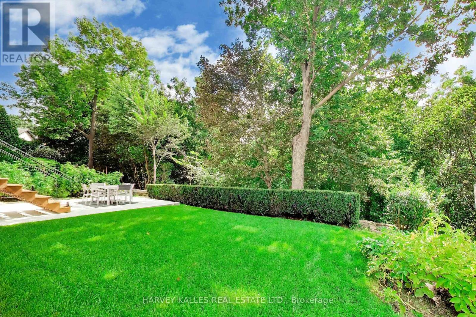 24 RAVENSCREST DRIVE