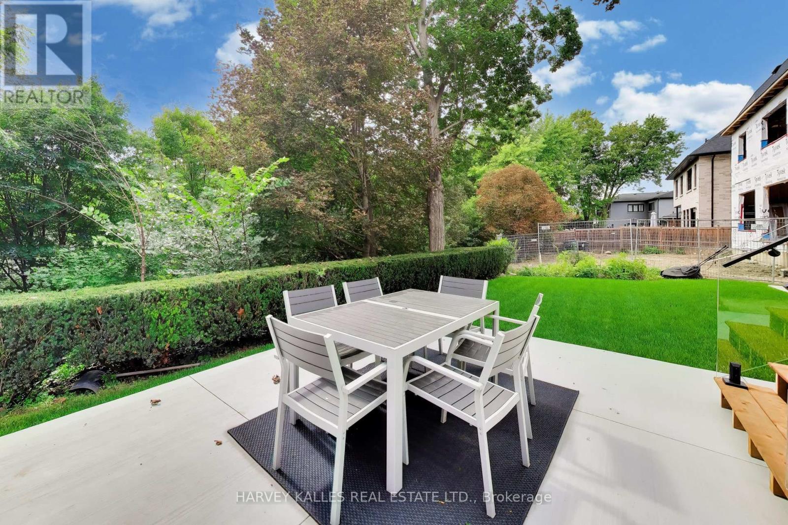 24 RAVENSCREST DRIVE