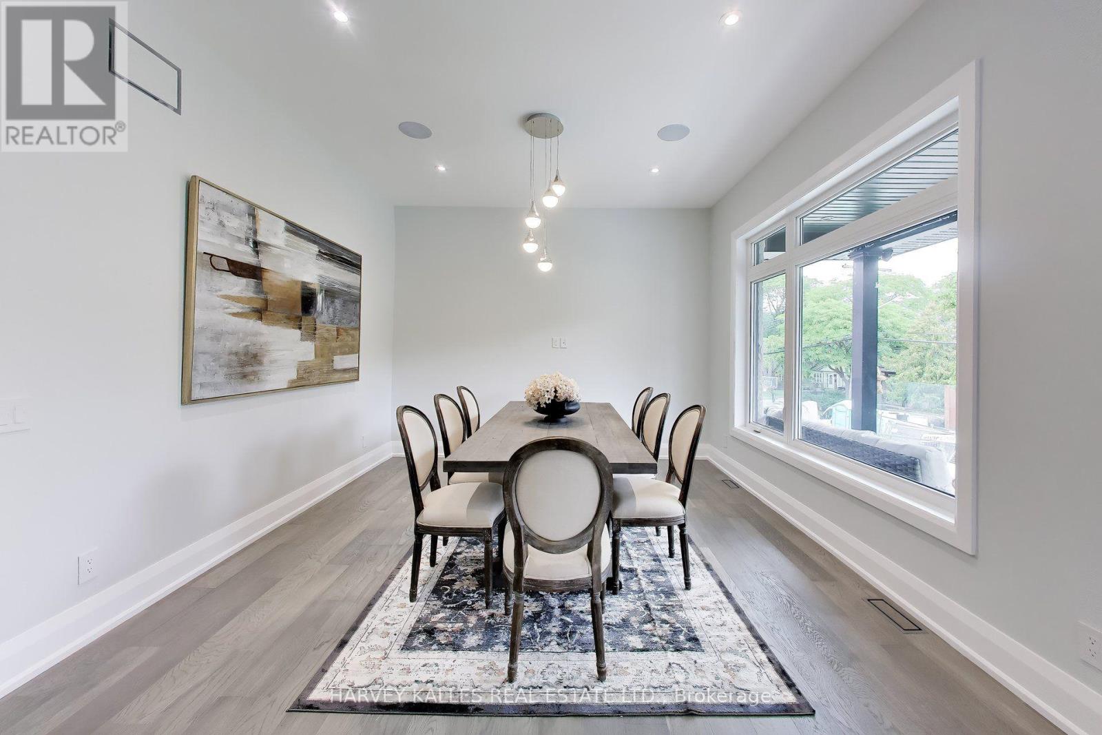 24 RAVENSCREST DRIVE