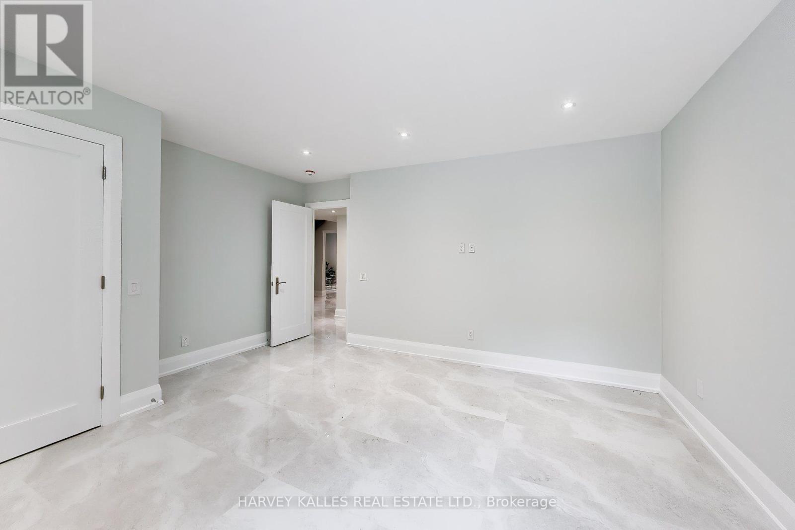 24 RAVENSCREST DRIVE