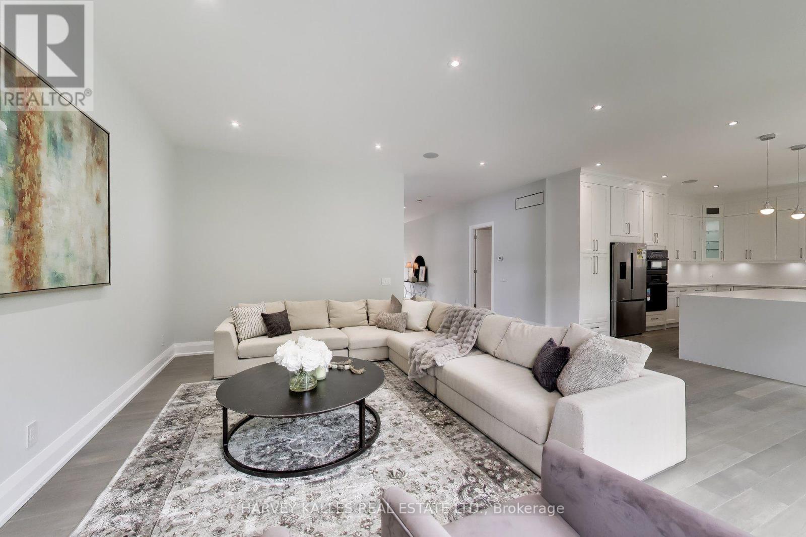 24 RAVENSCREST DRIVE