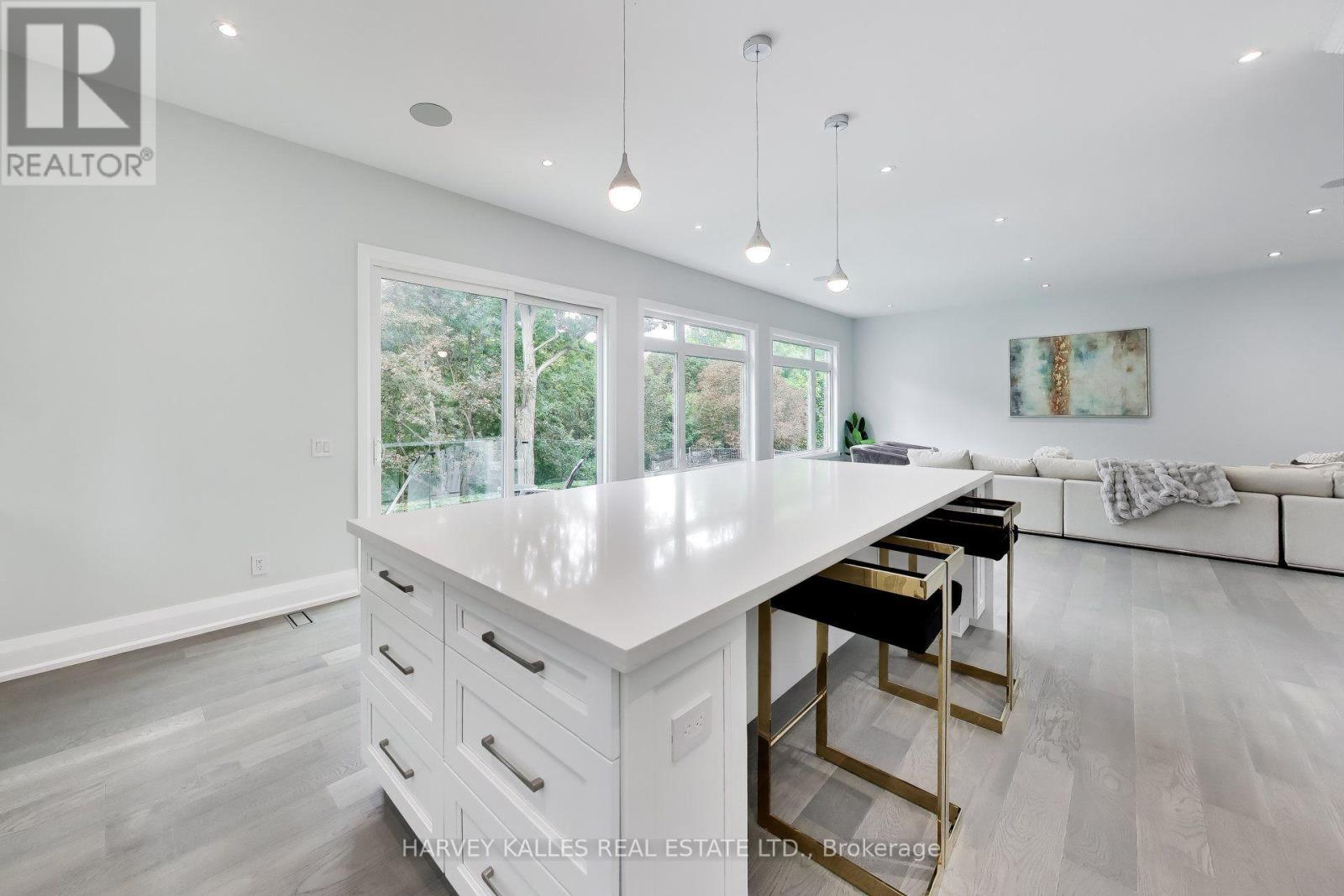 24 RAVENSCREST DRIVE