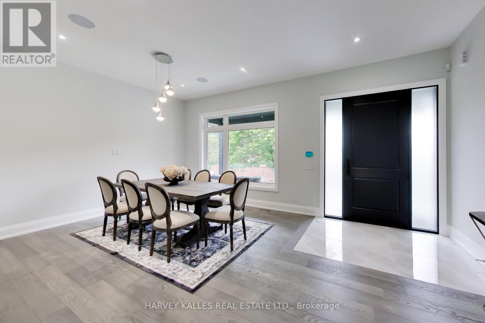 24 RAVENSCREST DRIVE