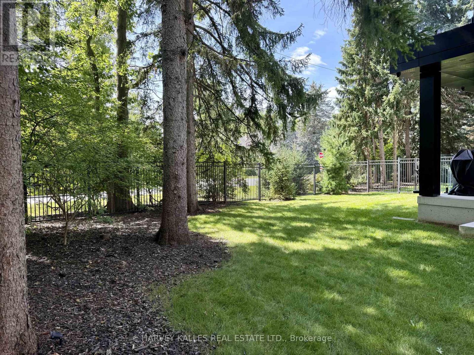 1654 BIRCHWOOD DRIVE