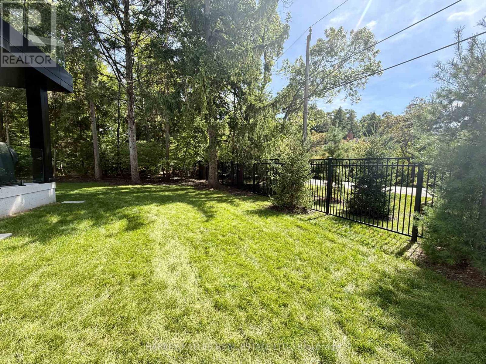 1654 BIRCHWOOD DRIVE