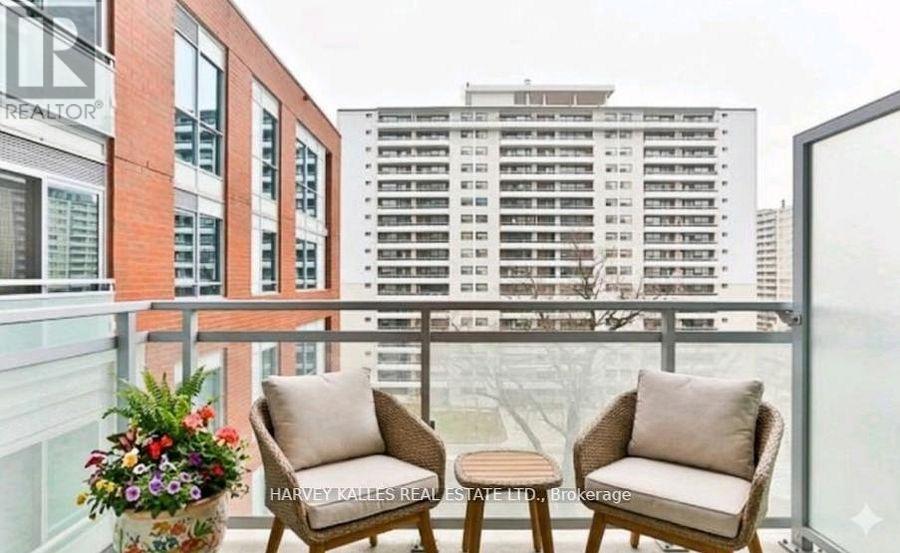 741 - 1830 BLOOR STREET W