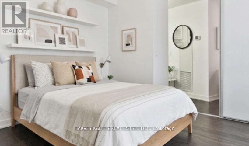 741 - 1830 BLOOR STREET W
