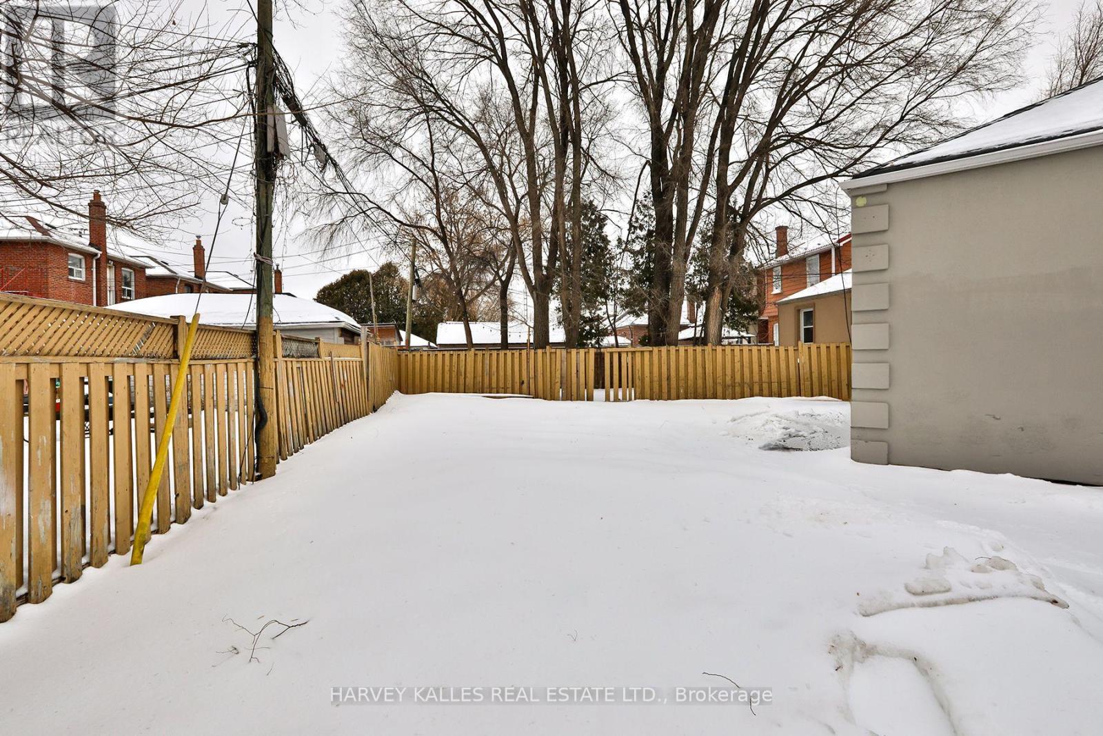 1239 JANE STREET