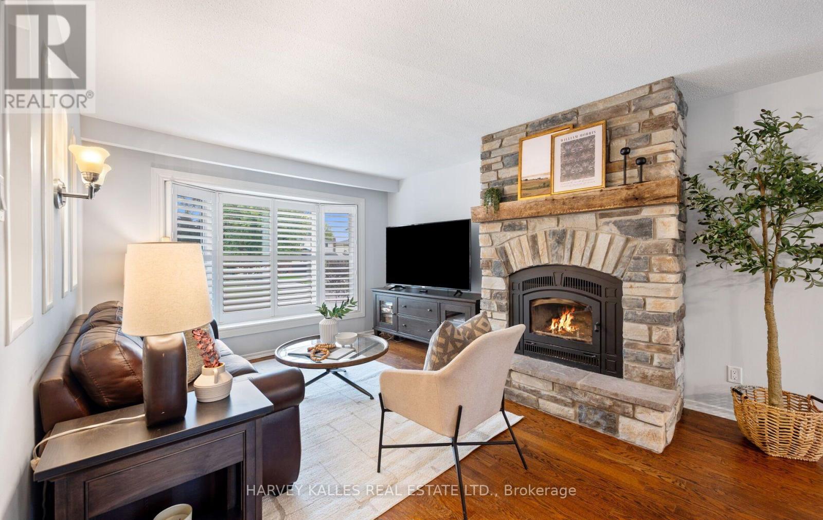 143 KINGSVIEW DRIVE