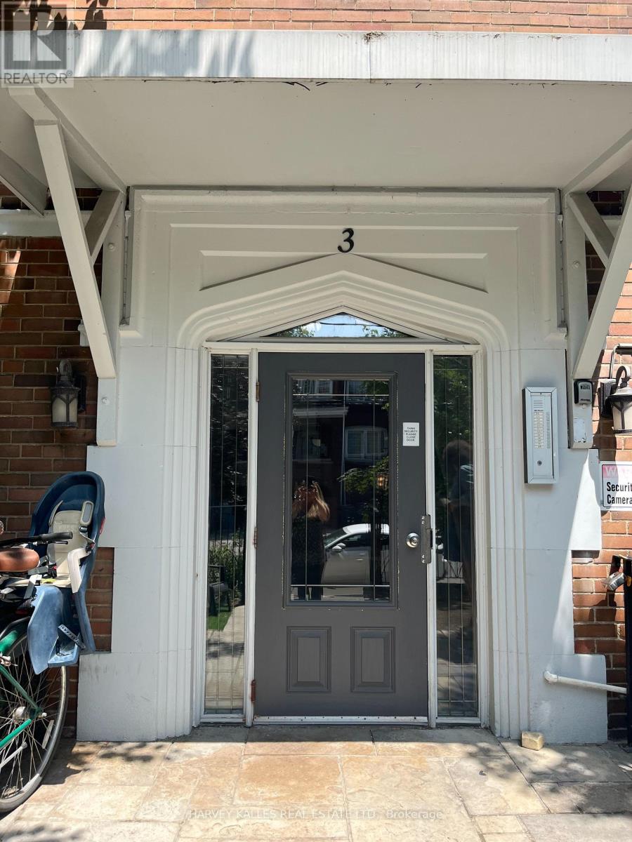 32 - 3 ELM GROVE AVENUE