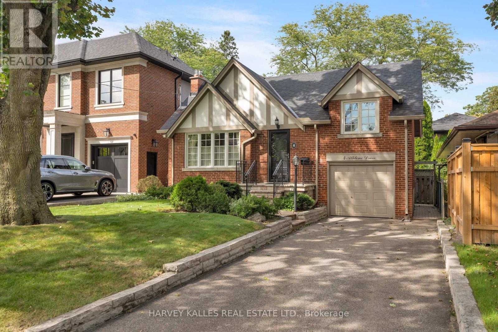 4 ATHLONE DRIVE