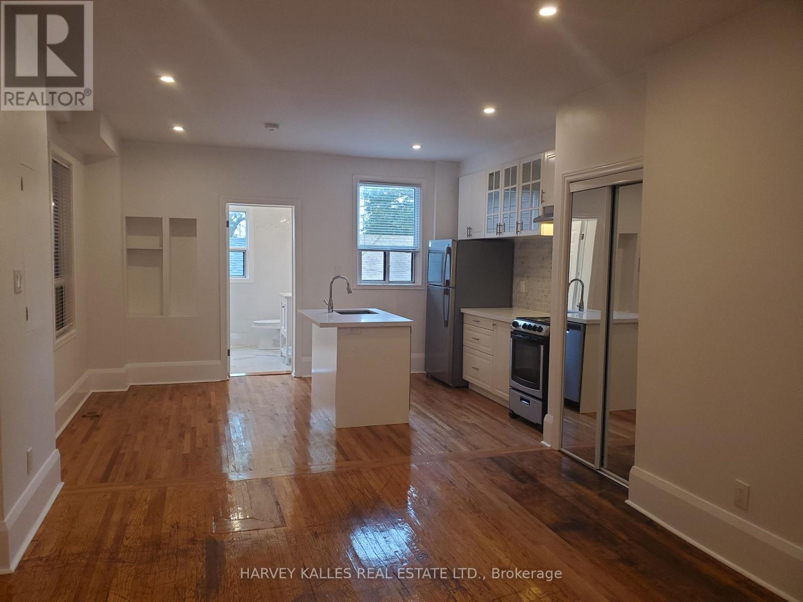 MAIN - 1300 LANSDOWNE AVENUE