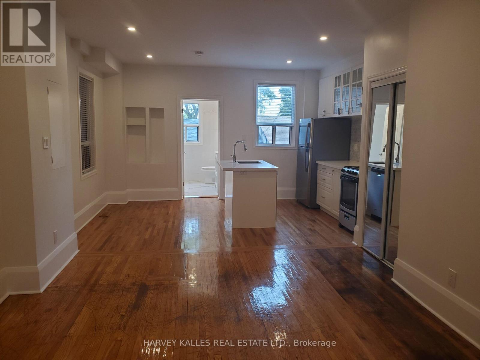 MAIN - 1300 LANSDOWNE AVENUE