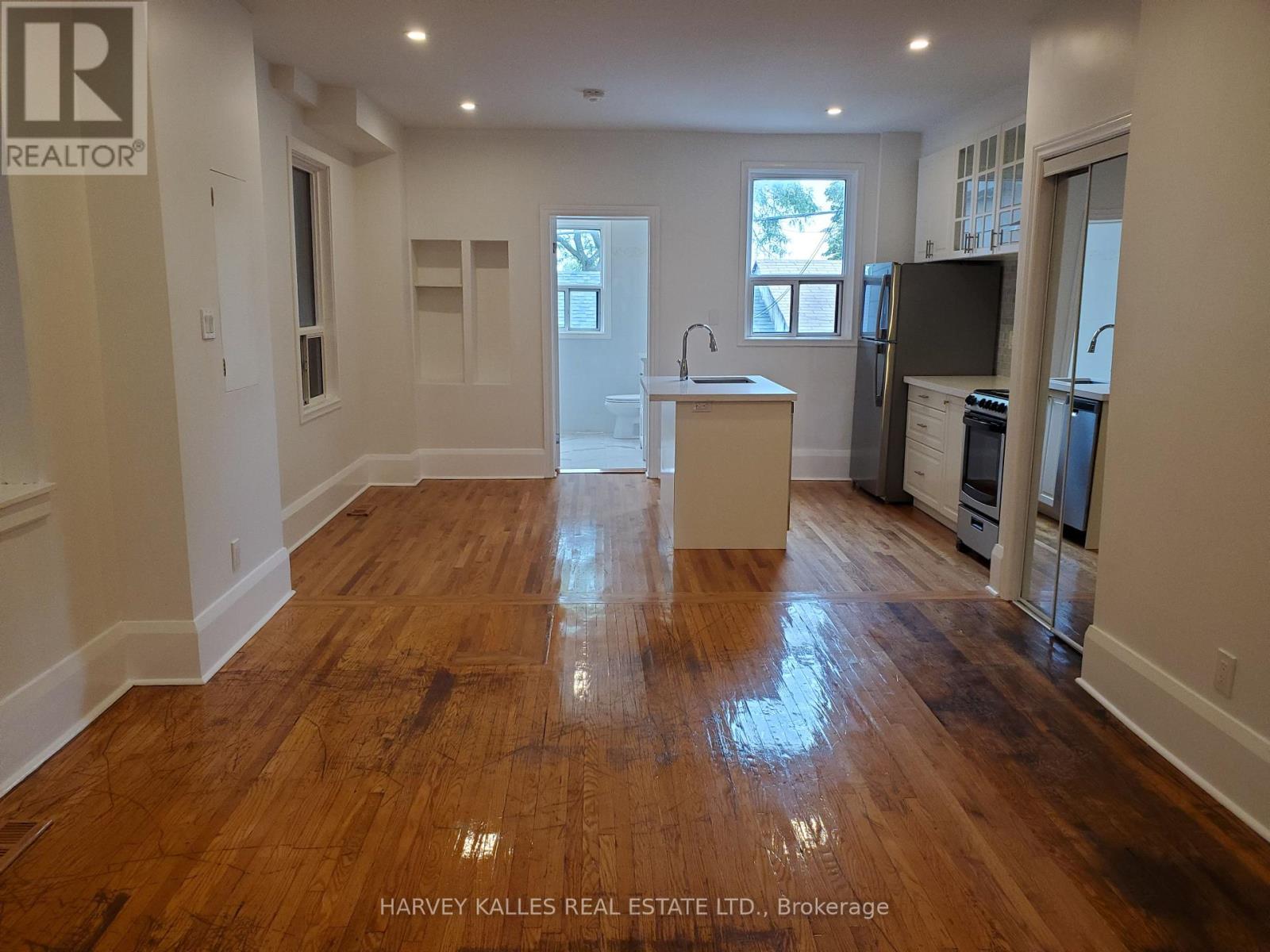 MAIN - 1300 LANSDOWNE AVENUE