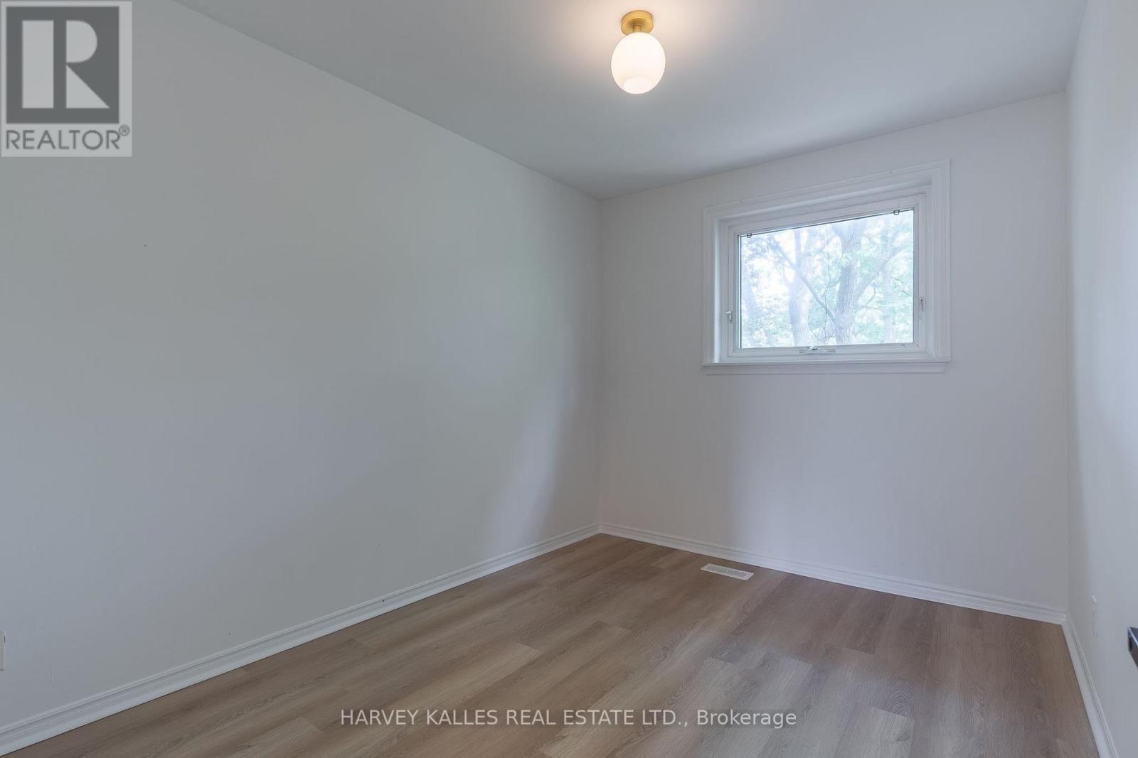 2258 BROOKHURST ROAD