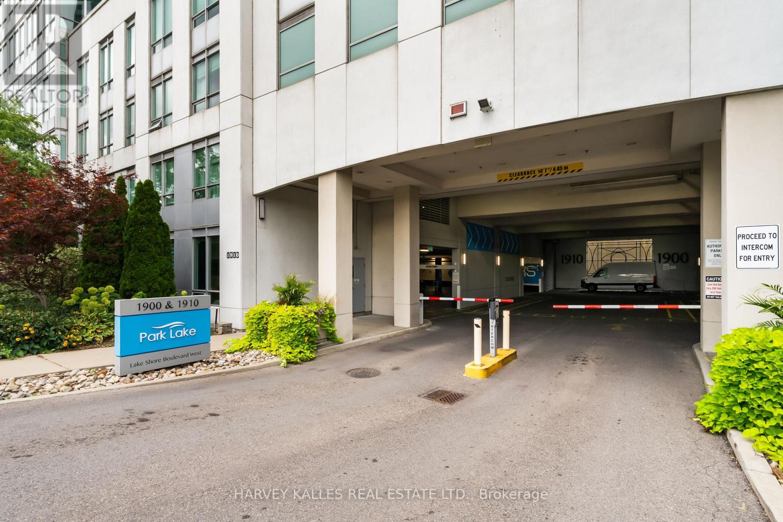 602 - 1910 LAKE SHORE BOULEVARD W