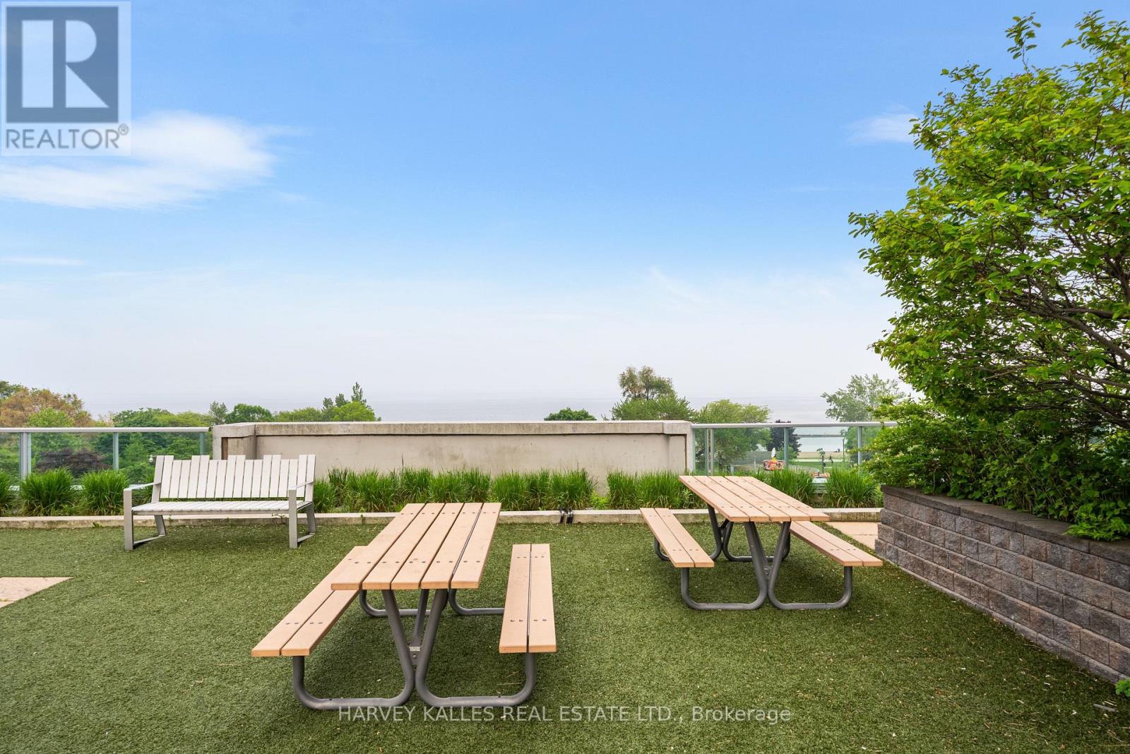 602 - 1910 LAKE SHORE BOULEVARD W