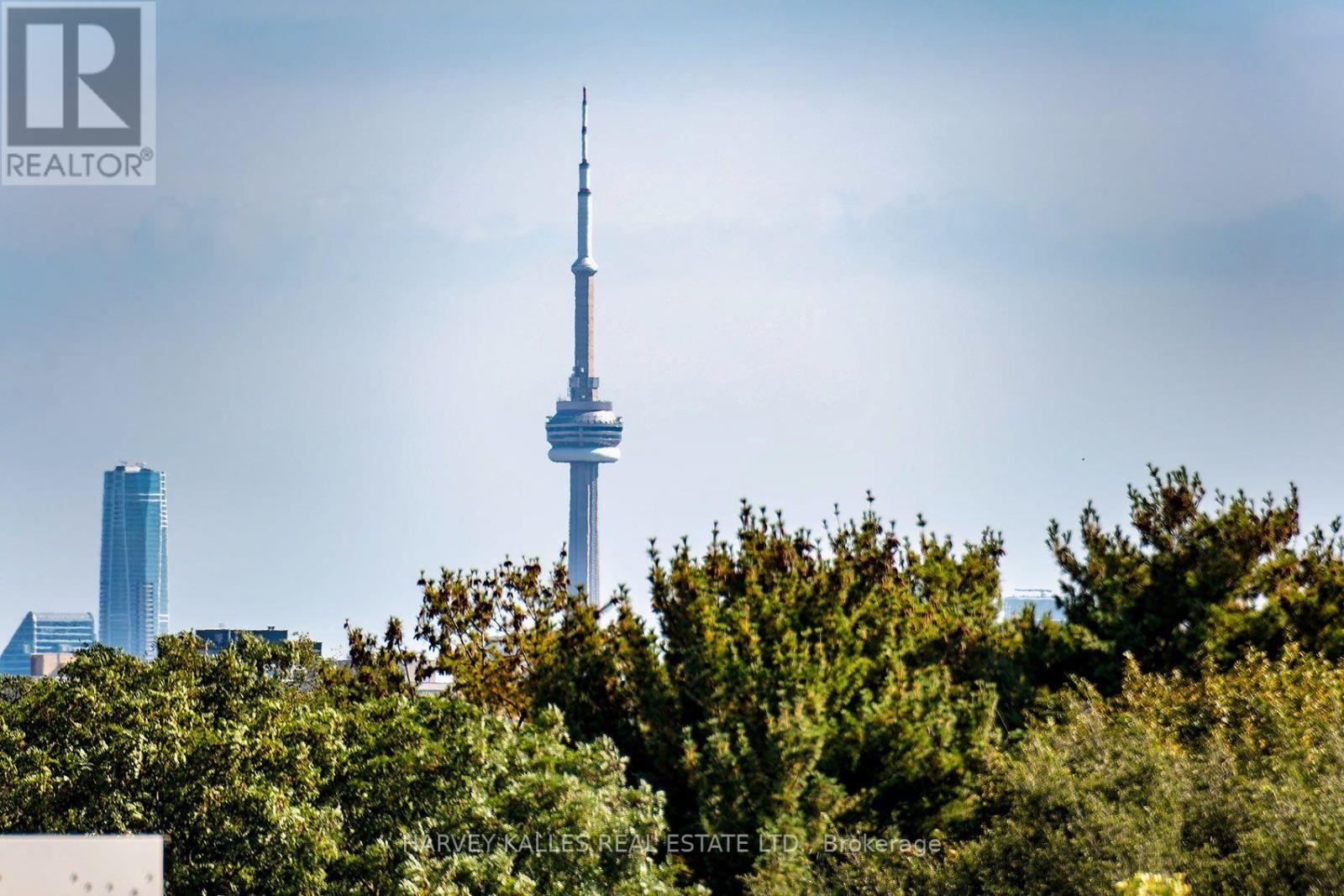 412 - 4208 DUNDAS STREET W