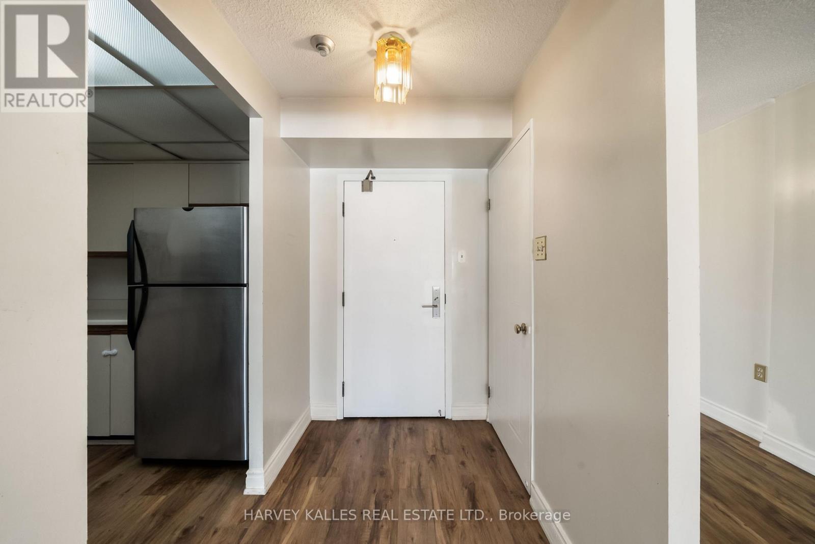 505 - 25 FAIRVIEW ROAD
