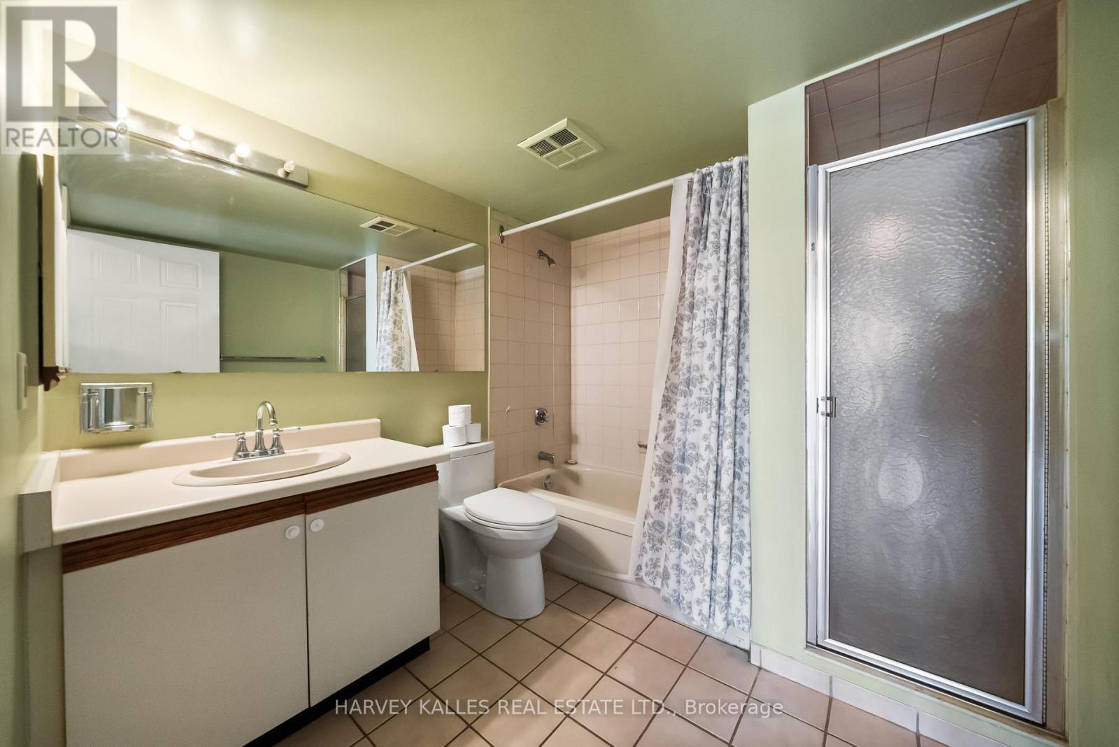 505 - 25 FAIRVIEW ROAD