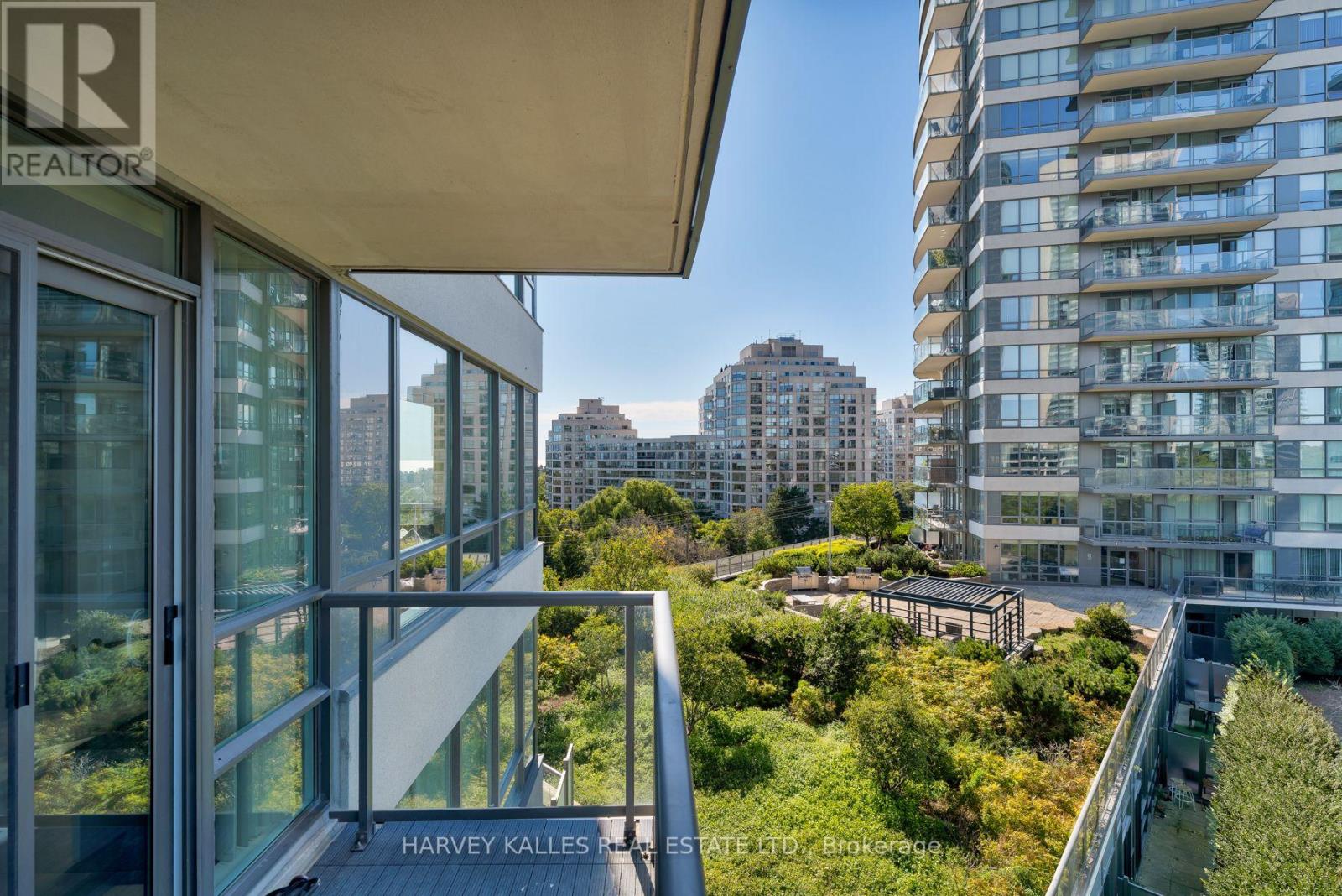 602 - 2230 LAKE SHORE BOULEVARD W