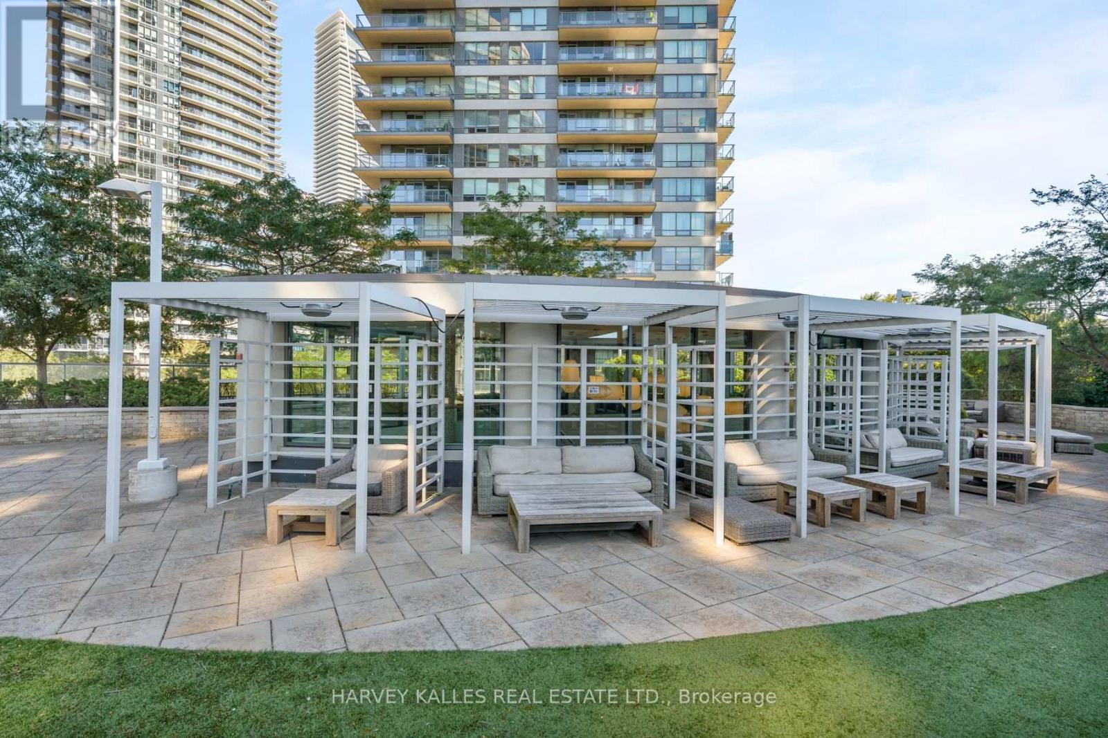602 - 2230 LAKE SHORE BOULEVARD W