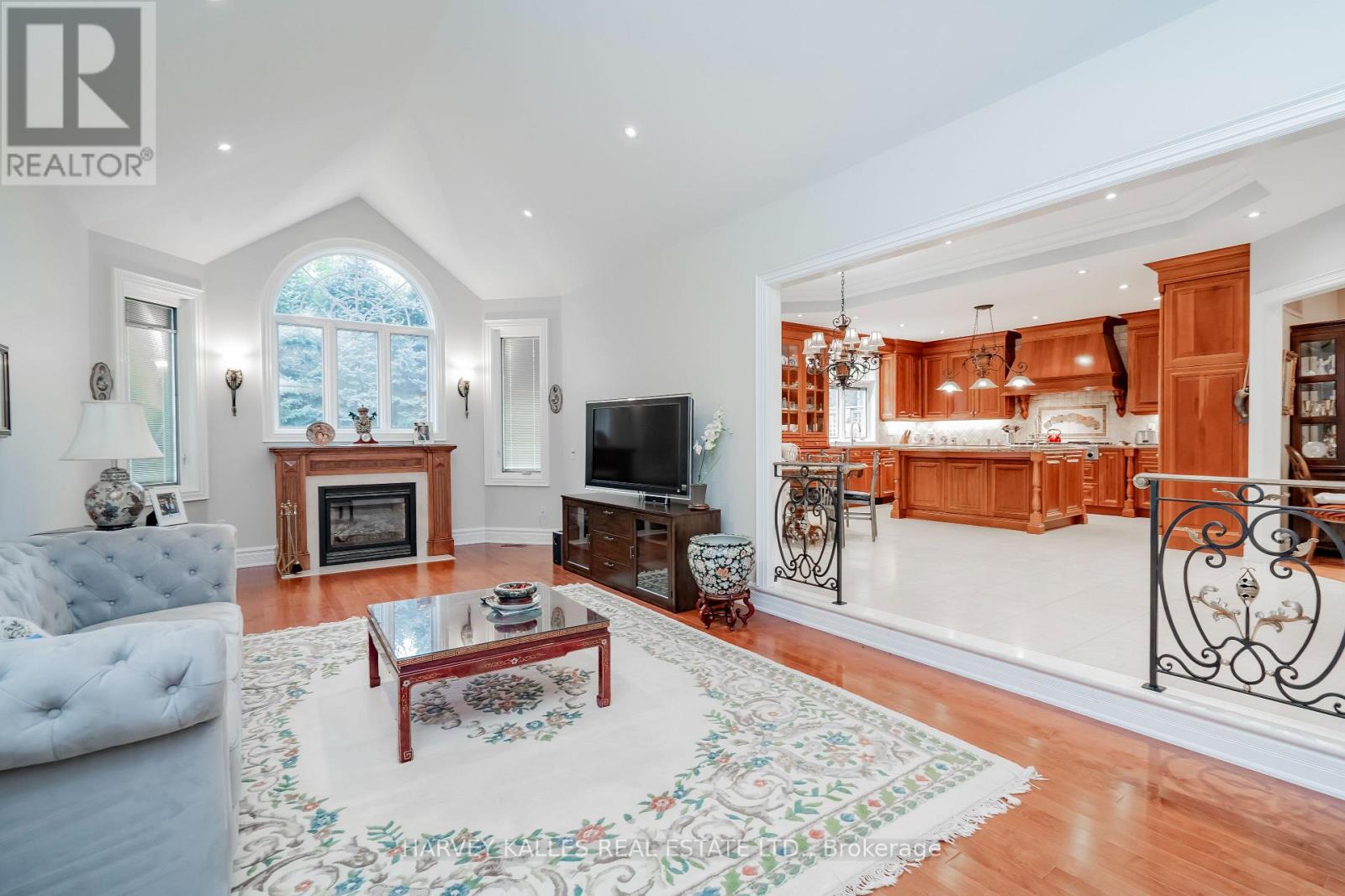 2370 HAMMOND ROAD