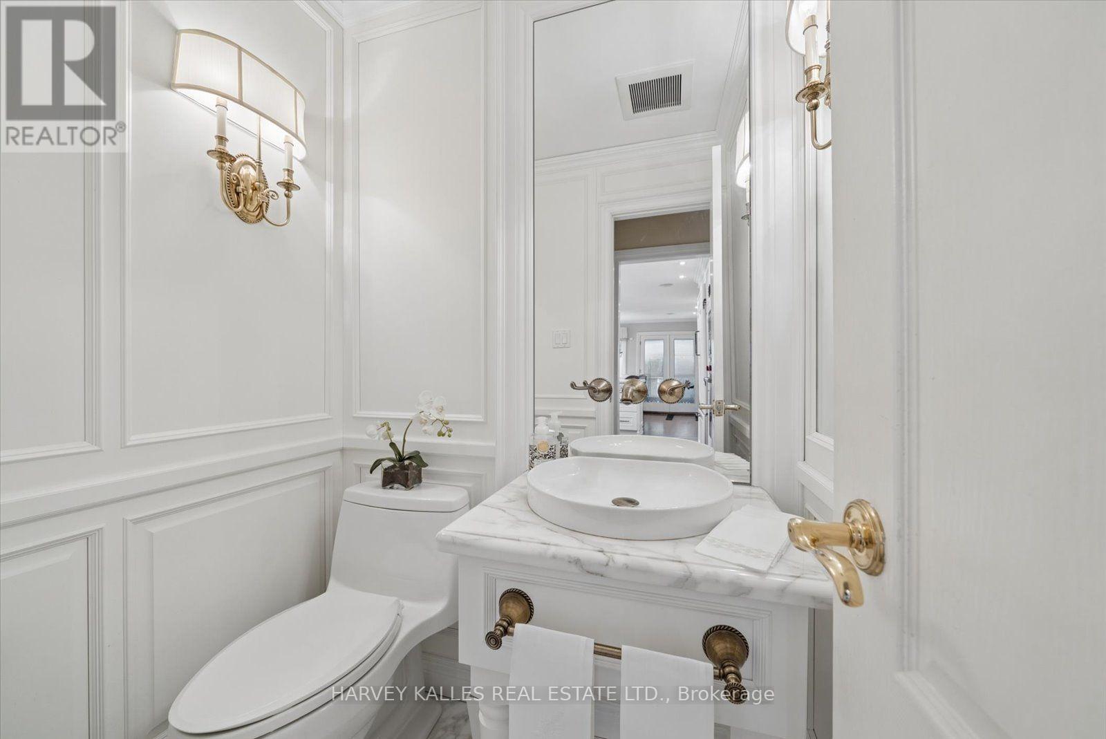 3685 ST. LAURENT COURT